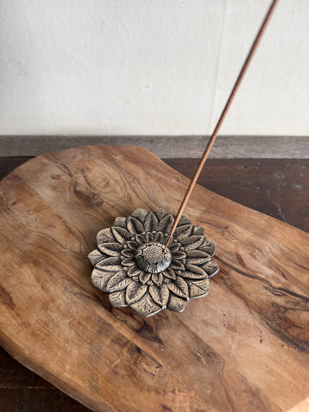 Flower Round Incense Holder