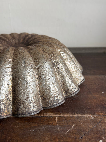 Vintage Metal Cake Tin