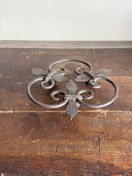 Fleur De Lys Metal Trivet
