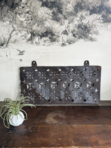 Vintage Metal Hanging Stencil - Style 1