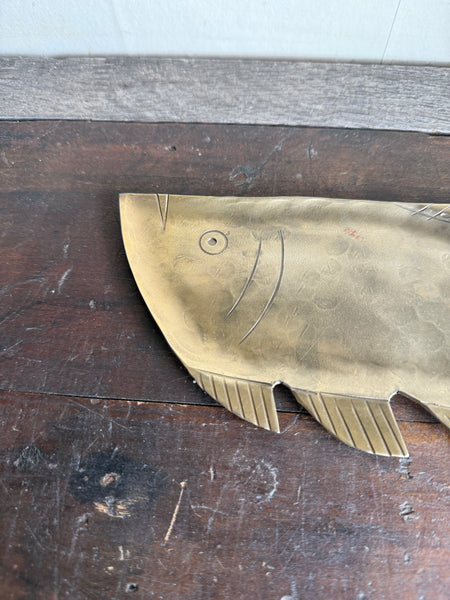 Antique Finished Fish Shaped Tray