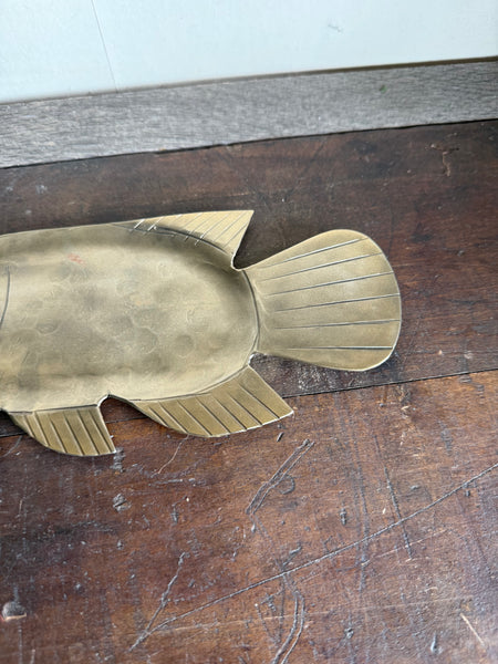 Antique Finished Fish Shaped Tray