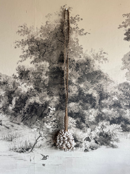 The Door Shell Cowrie Tassel - Natural