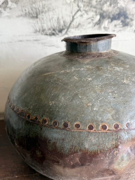 Nagori Water Pot