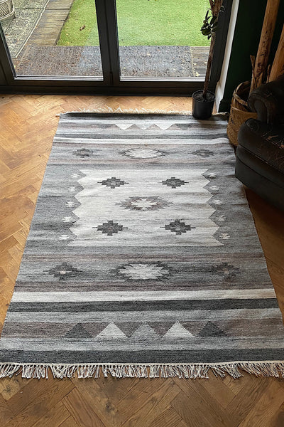 Indoor/Outdoor Recycled Kilim Rug